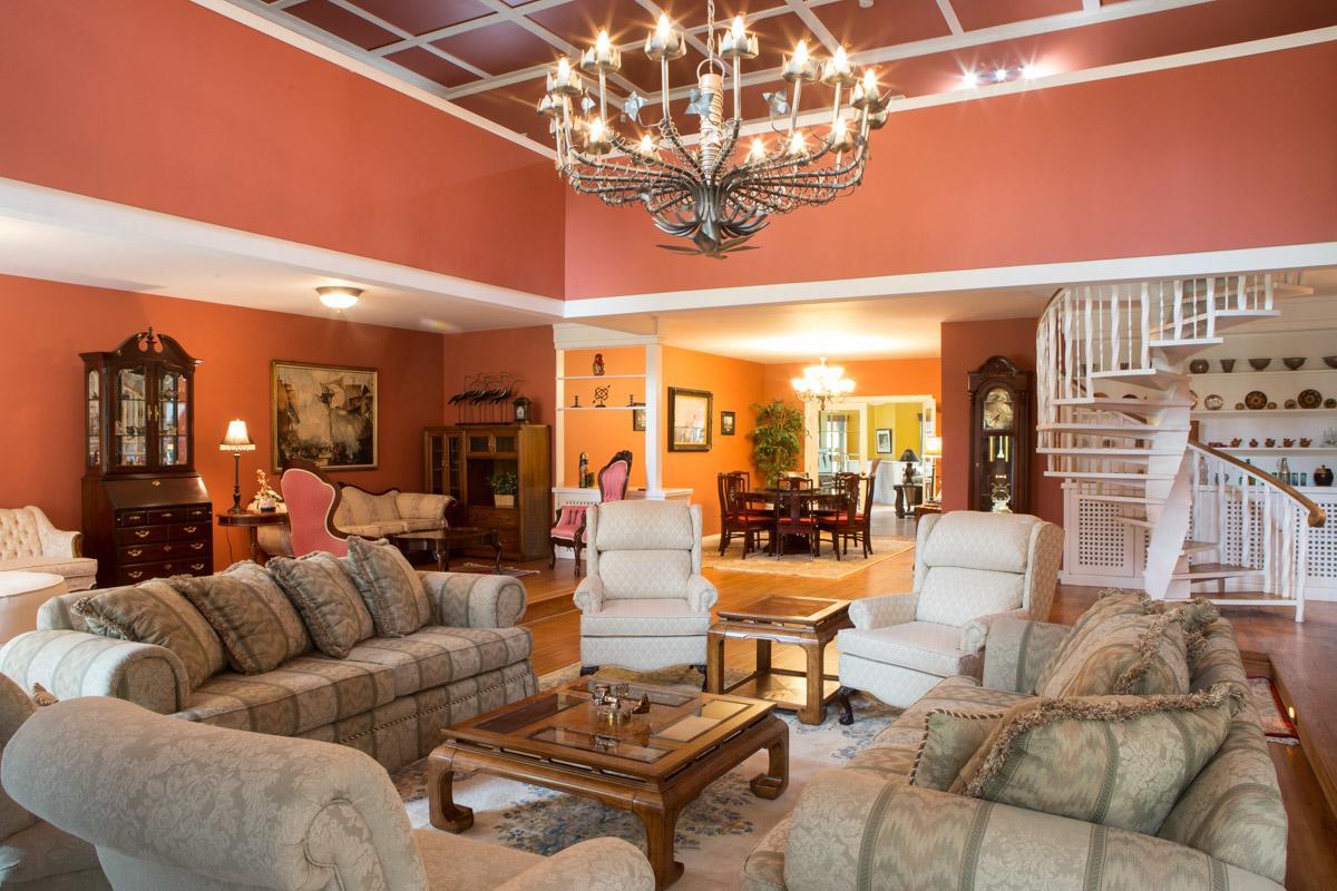 Sleepy Creek Country Manor Bed & Breakfast Bragg Creek ภายนอก รูปภาพ