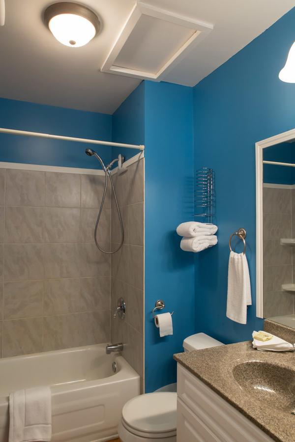 Sleepy Creek Country Manor Bed & Breakfast Bragg Creek ภายนอก รูปภาพ