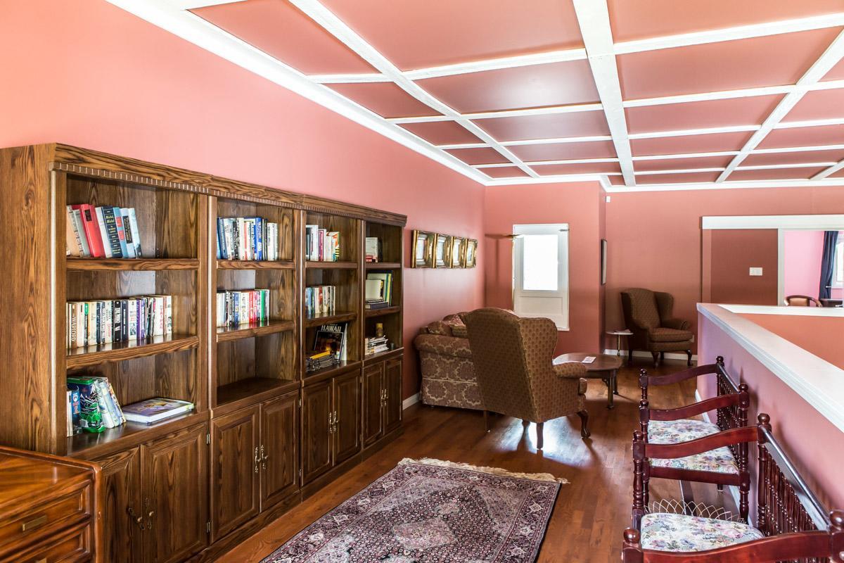 Sleepy Creek Country Manor Bed & Breakfast Bragg Creek ภายนอก รูปภาพ