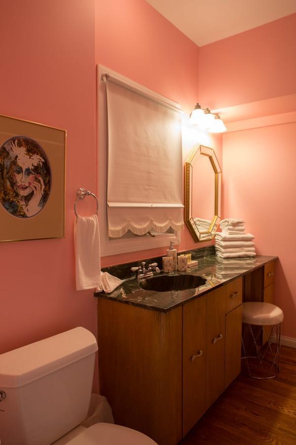 Sleepy Creek Country Manor Bed & Breakfast Bragg Creek ภายนอก รูปภาพ